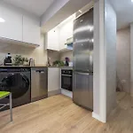 Apartment Moderno, Con Acceso Y Jardin Privado, Playa A 50 M