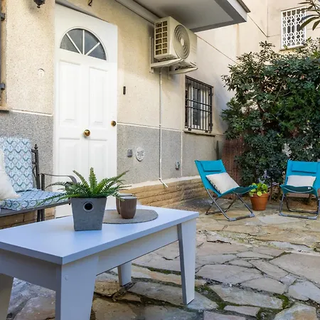 Moderno, Con Acceso Y Jardin Privado, Playa A 50 M *