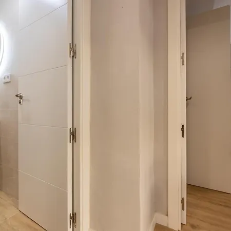 Moderno, Con Acceso Y Jardin Privado, Playa A 50 M Daire